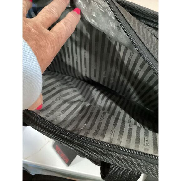 Tumi Alpha Laptop Computer Expandable Briefcase Messenger Bag Canvas Black - Picture 3 of 9